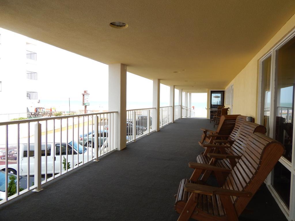 Howard Johnson Plaza By Wyndham Ocean City Oceanfront Buitenkant foto
