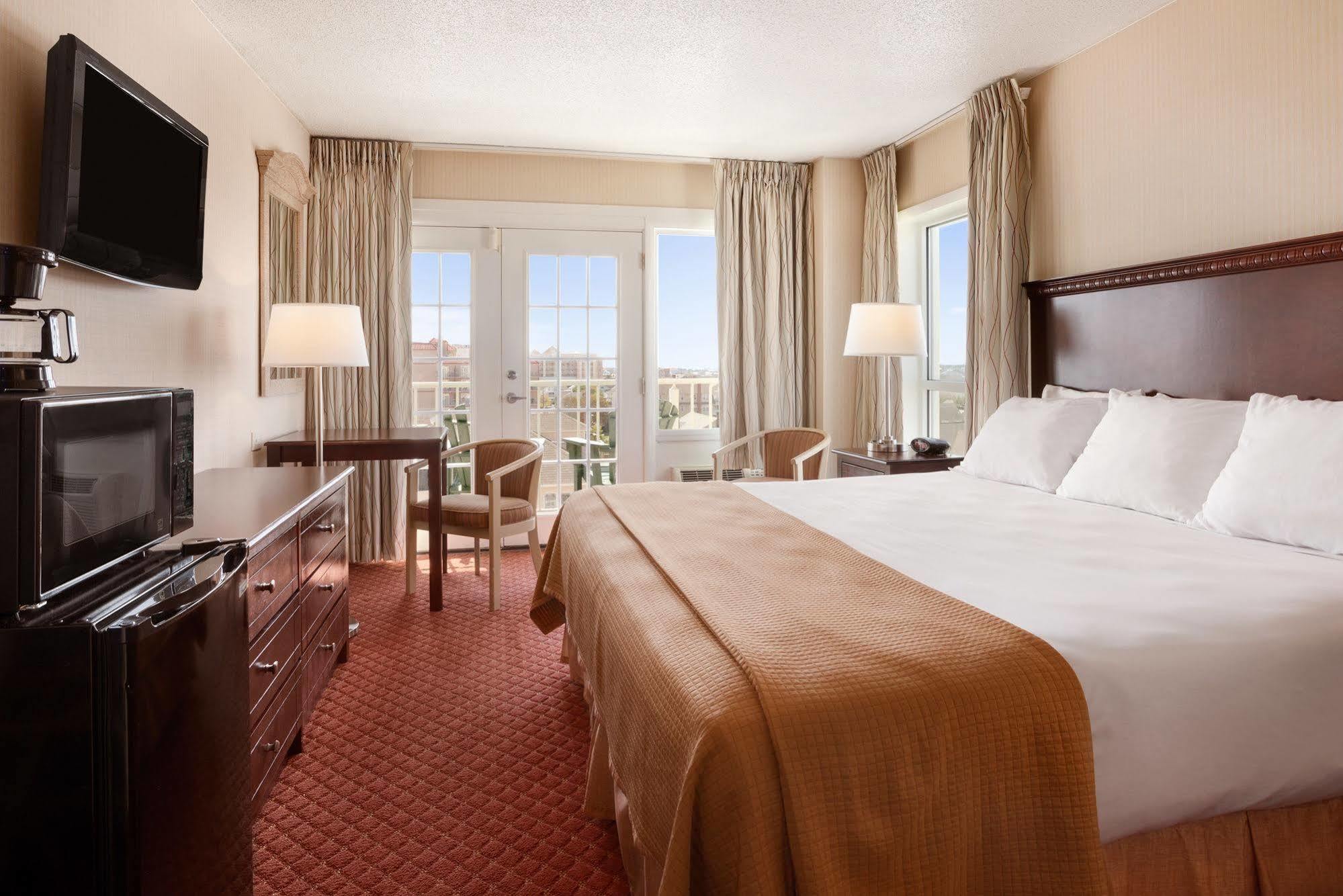 Howard Johnson Plaza By Wyndham Ocean City Oceanfront Buitenkant foto