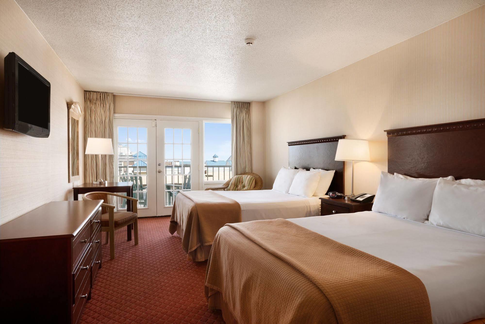 Howard Johnson Plaza By Wyndham Ocean City Oceanfront Buitenkant foto