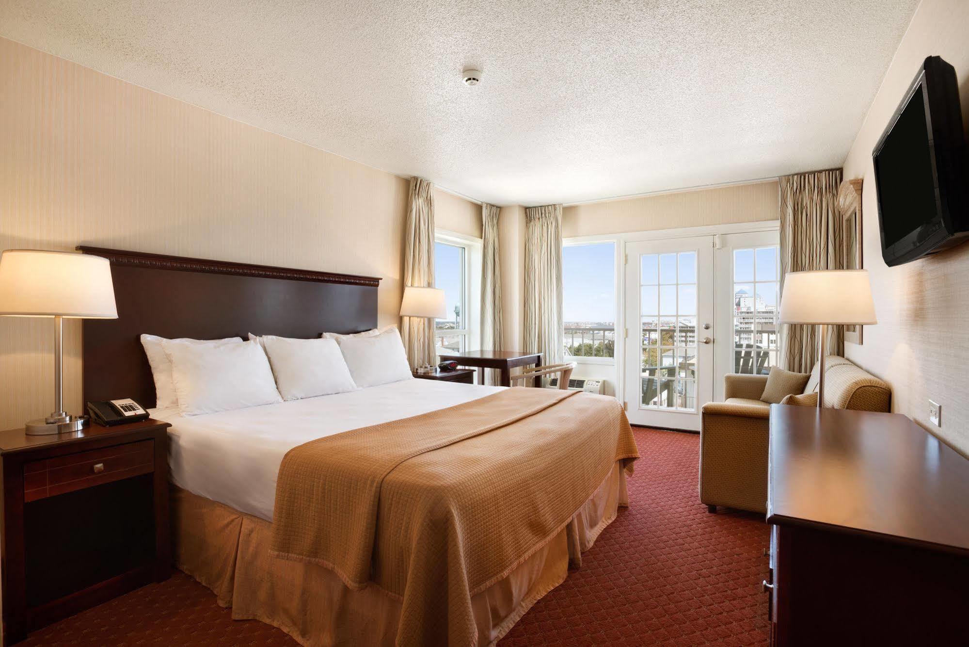 Howard Johnson Plaza By Wyndham Ocean City Oceanfront Buitenkant foto
